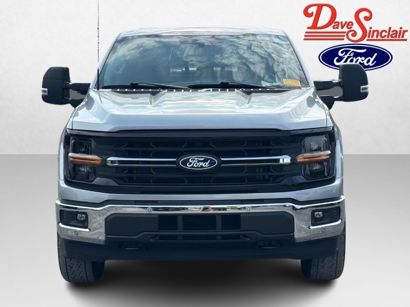 Ford F-150 Vehicle Full-screen Gallery Image 02
