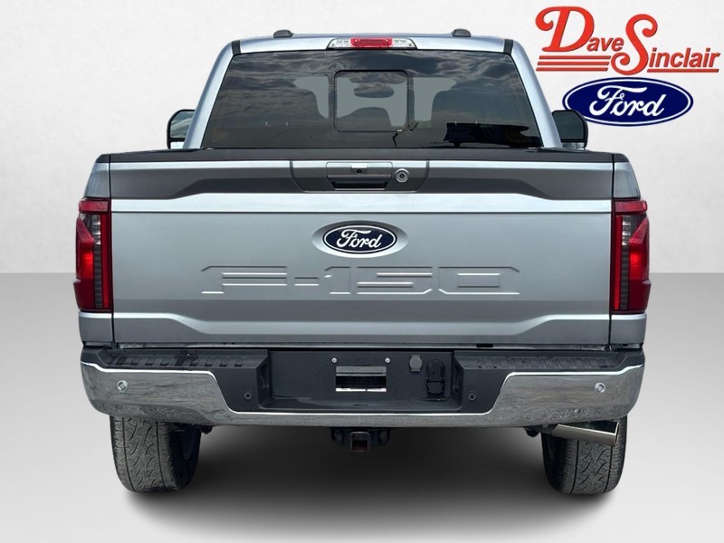 Ford F-150 Vehicle Full-screen Gallery Image 08