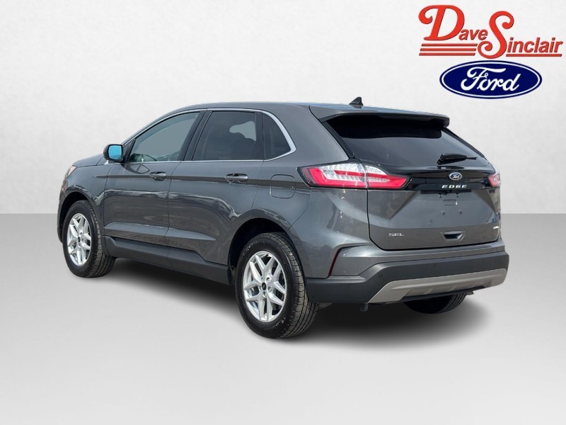 Ford Edge Vehicle Full-screen Gallery Image 09