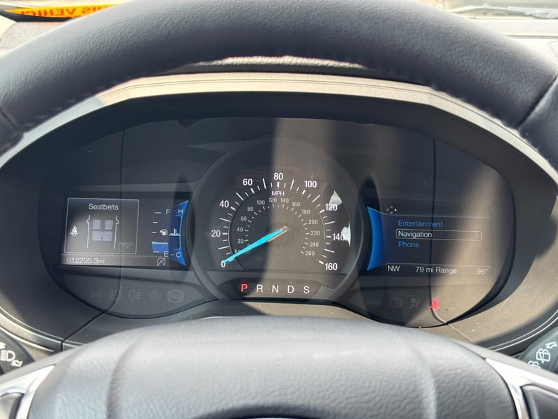 Ford Edge Vehicle Full-screen Gallery Image 21