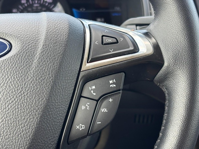 Ford Edge Vehicle Image 20