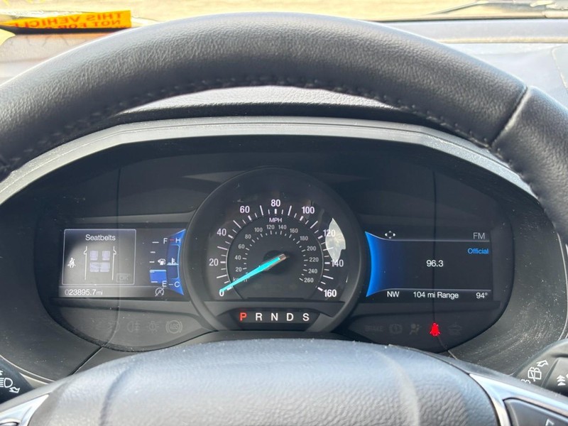 Ford Edge Vehicle Image 21