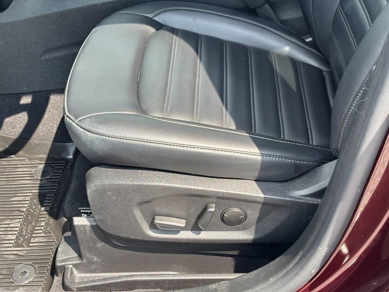 Ford Edge Vehicle Full-screen Gallery Image 17