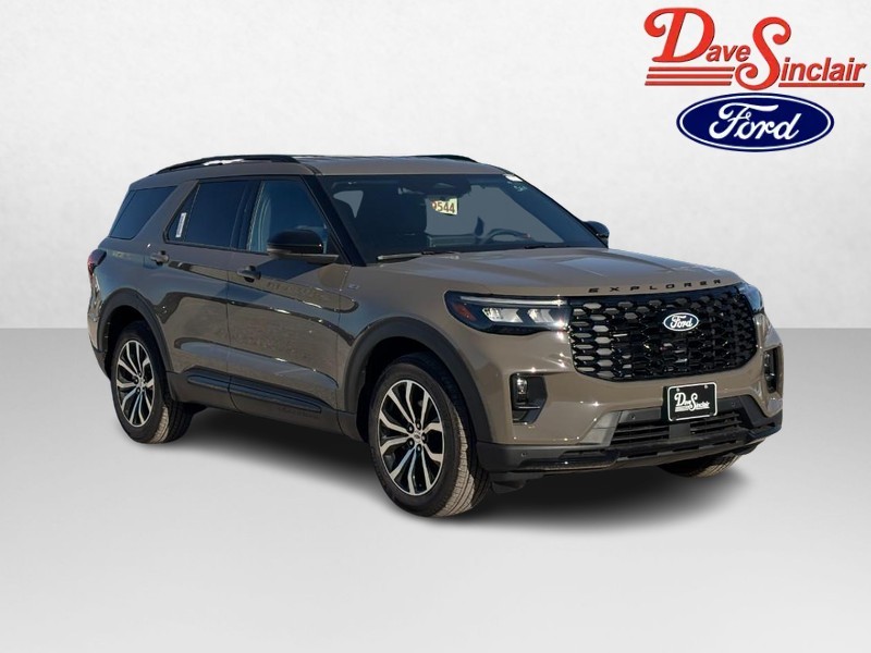 Ford Explorer Vehicle Full-screen Gallery Image 04