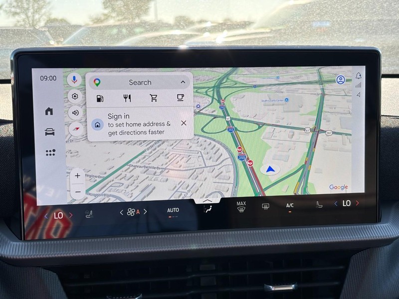 Ford Explorer Vehicle Full-screen Gallery Image 24