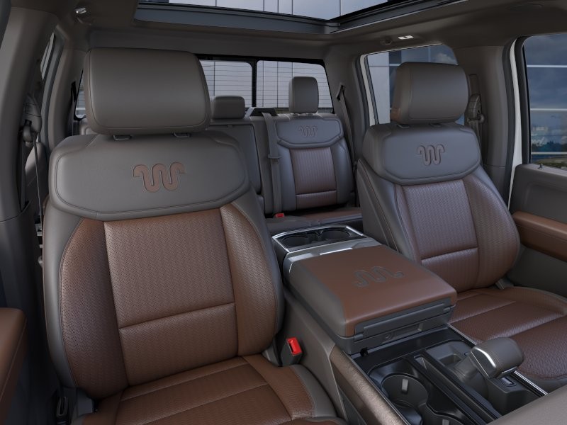 Ford F-150 Vehicle Full-screen Gallery Image 12
