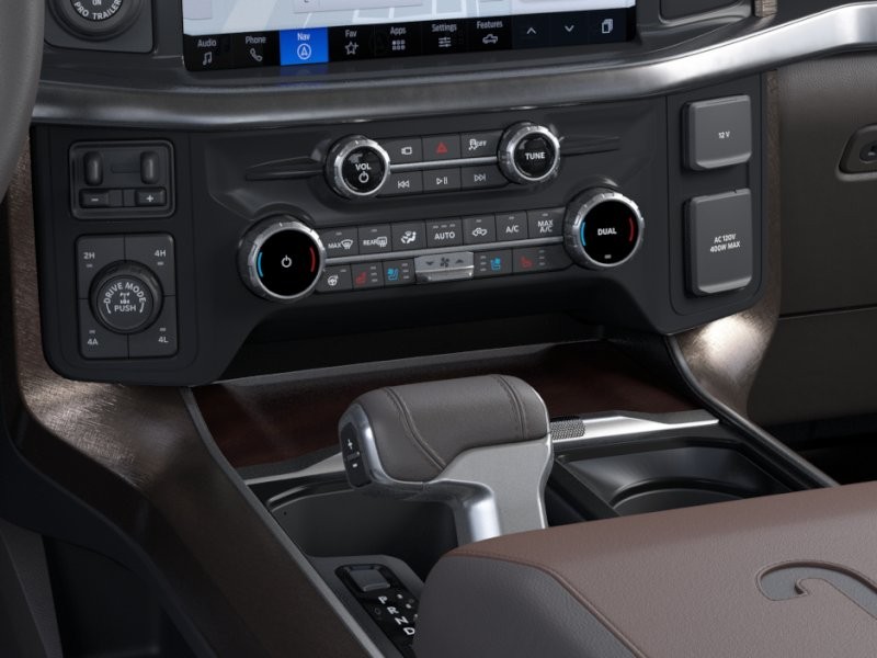 Ford F-150 Vehicle Full-screen Gallery Image 17