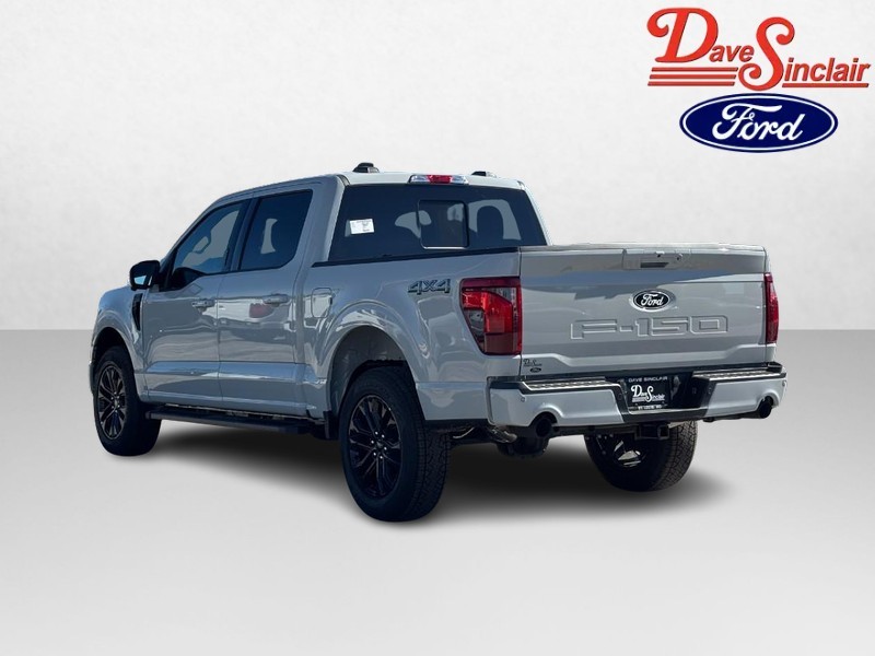 Ford F-150 Vehicle Full-screen Gallery Image 09