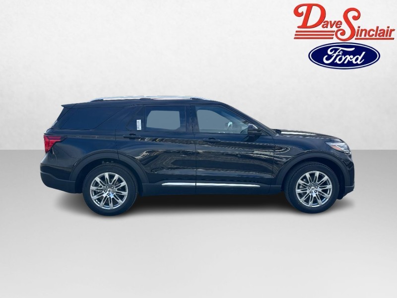 Ford Explorer Vehicle Full-screen Gallery Image 05