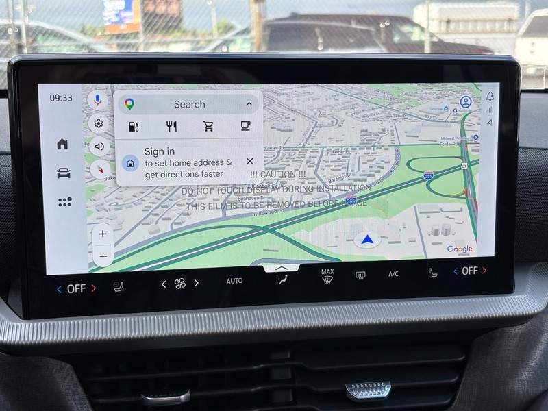 Ford Explorer Vehicle Full-screen Gallery Image 23