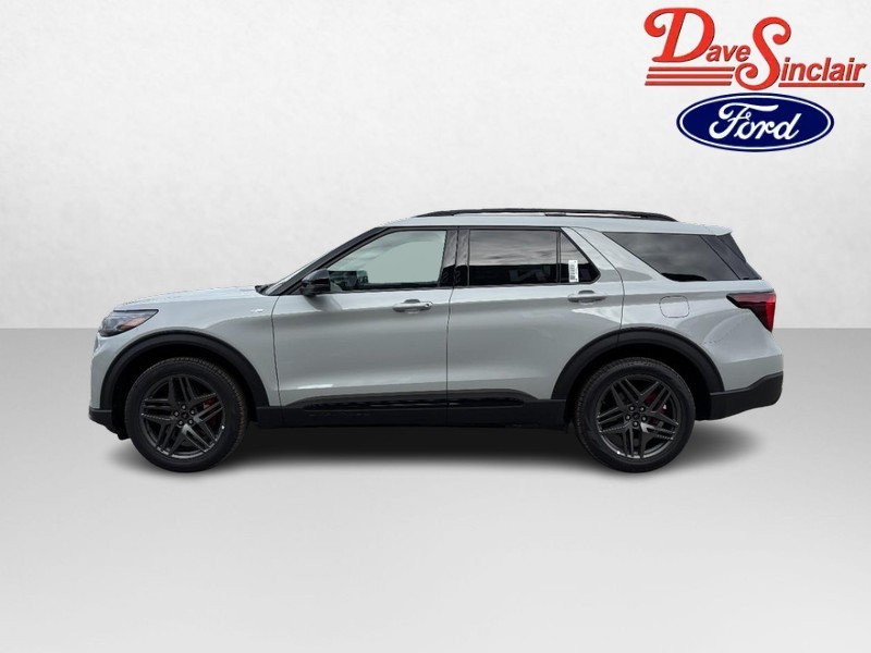 Ford Explorer Vehicle Full-screen Gallery Image 10