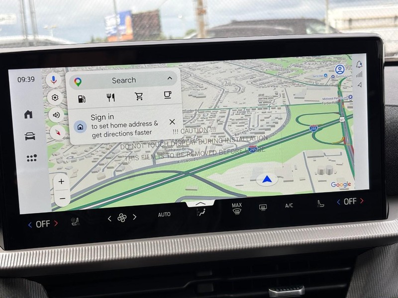 Ford Explorer Vehicle Full-screen Gallery Image 24