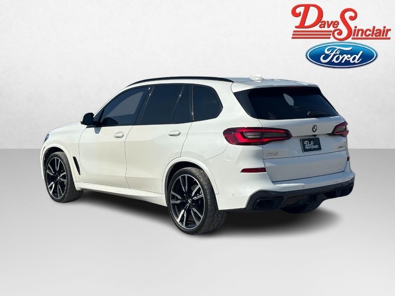 BMW X5 Vehicle Image 09