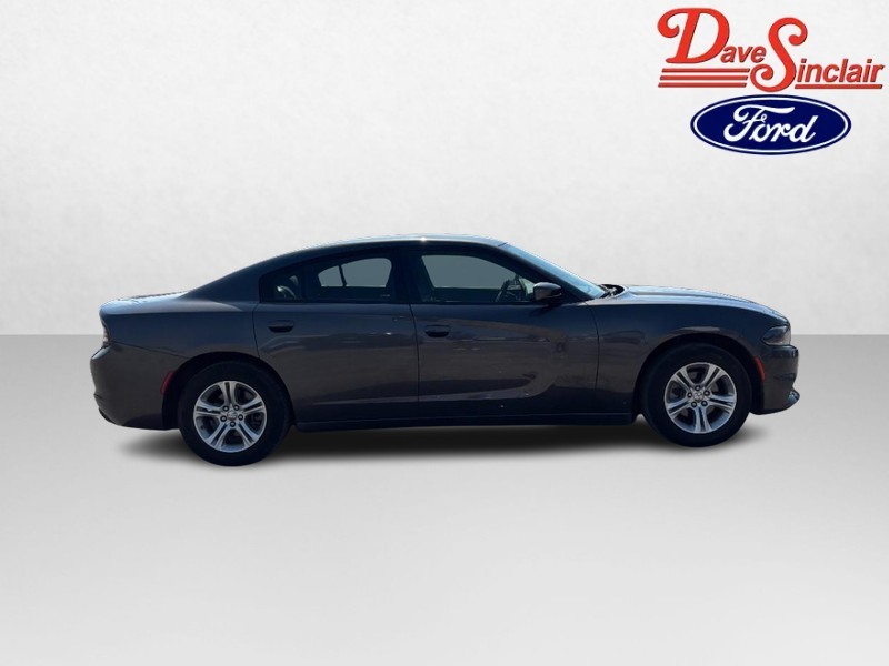 Dodge Charger Vehicle Full-screen Gallery Image 05