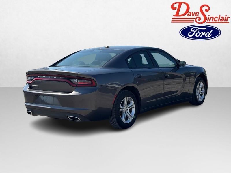 Dodge Charger Vehicle Full-screen Gallery Image 07