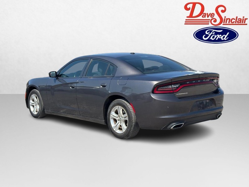 Dodge Charger Vehicle Full-screen Gallery Image 09