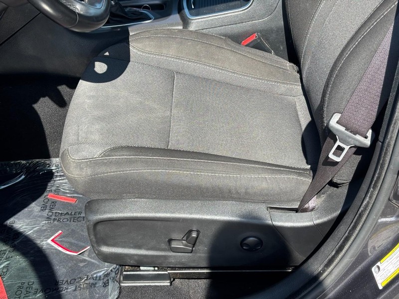 Dodge Charger Vehicle Full-screen Gallery Image 16