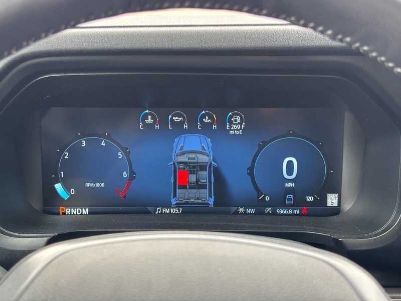 Ford F-150 Vehicle Full-screen Gallery Image 21