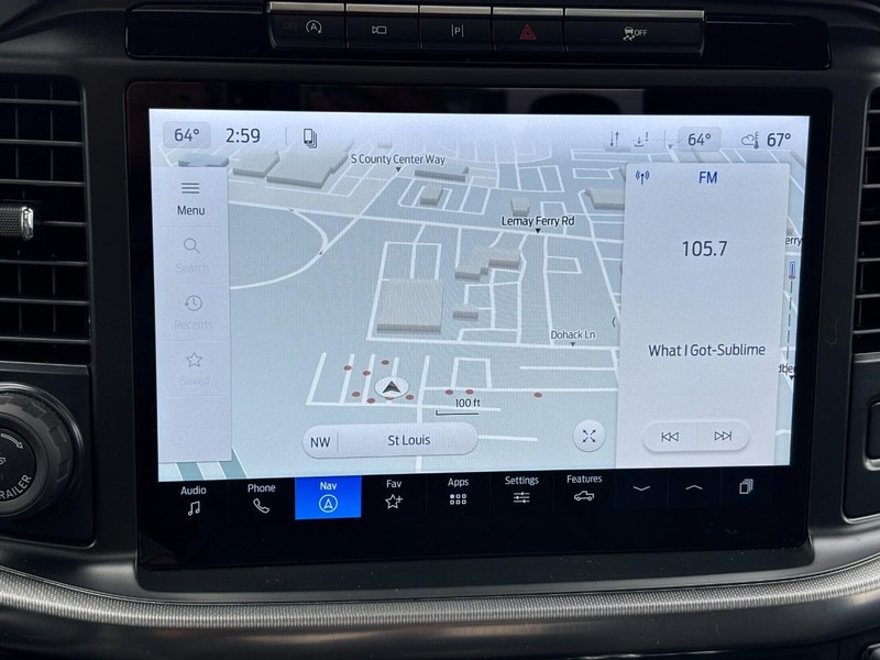 Ford F-150 Vehicle Full-screen Gallery Image 23