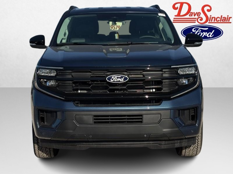 Ford Expedition Vehicle Full-screen Gallery Image 02