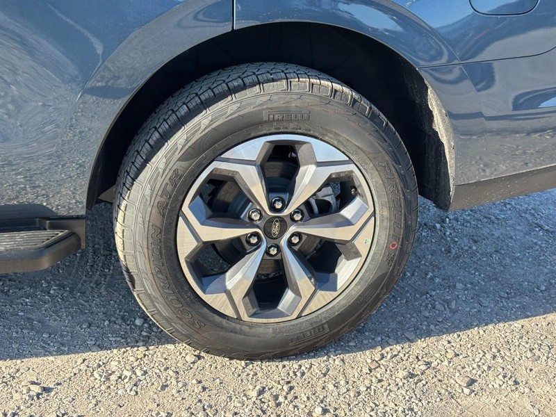 Ford Expedition Vehicle Full-screen Gallery Image 12