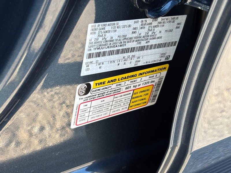 Ford Expedition Vehicle Full-screen Gallery Image 26