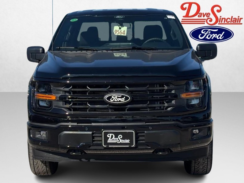 Ford F-150 Vehicle Full-screen Gallery Image 02