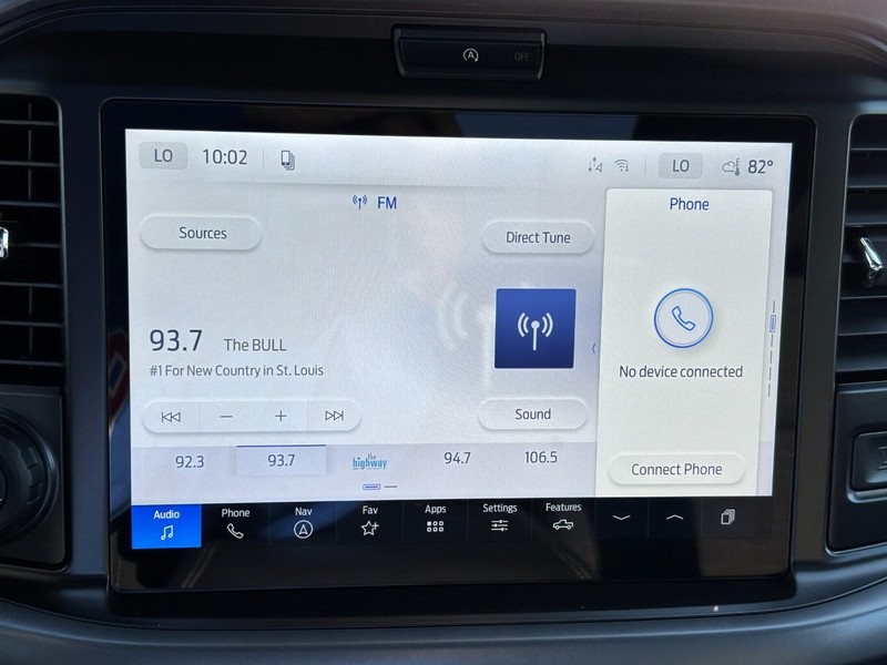 Ford F-150 Vehicle Full-screen Gallery Image 22