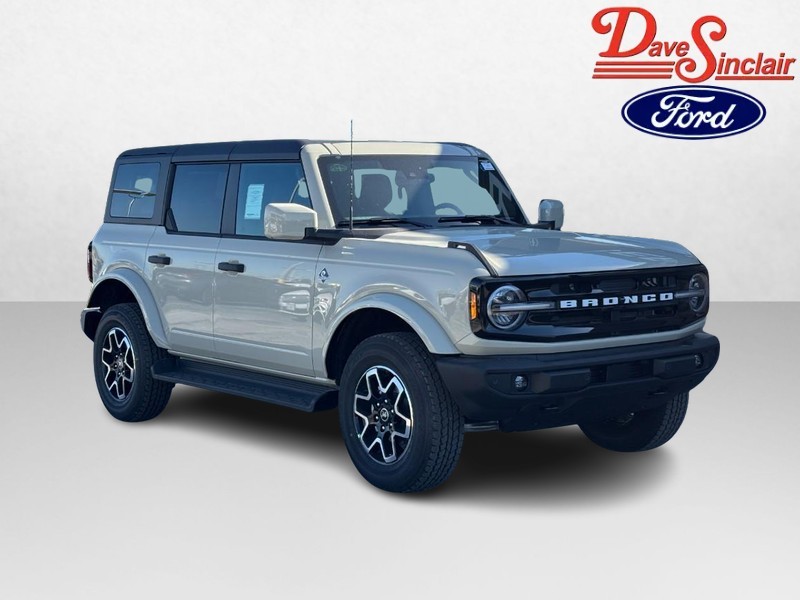 Ford Bronco Vehicle Image 04