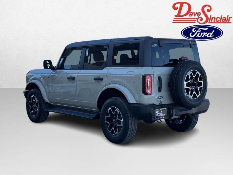 Ford Bronco Vehicle Image 09