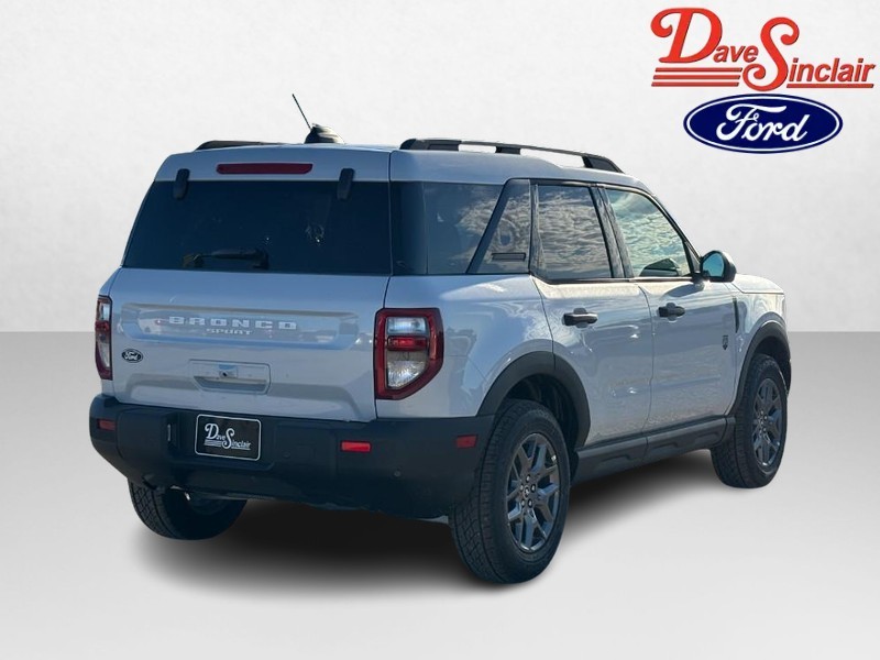 Ford Bronco Sport Vehicle Full-screen Gallery Image 07