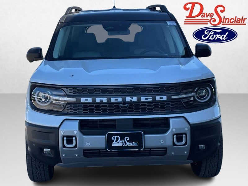 Ford Bronco Sport Vehicle Full-screen Gallery Image 02