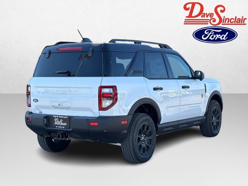 Ford Bronco Sport Vehicle Full-screen Gallery Image 07