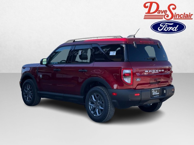 Ford Bronco Sport Vehicle Full-screen Gallery Image 09