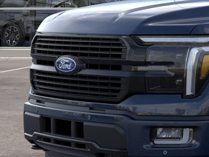 Ford F-150 Vehicle Full-screen Gallery Image 19