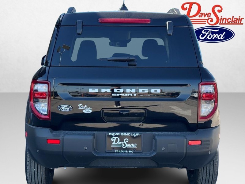Ford Bronco Sport Vehicle Full-screen Gallery Image 08