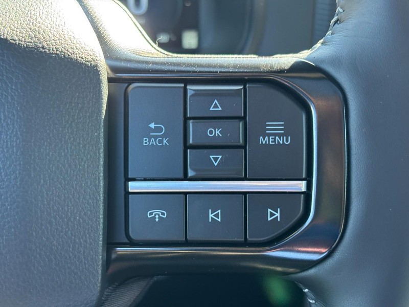 Ford F-150 Vehicle Full-screen Gallery Image 20