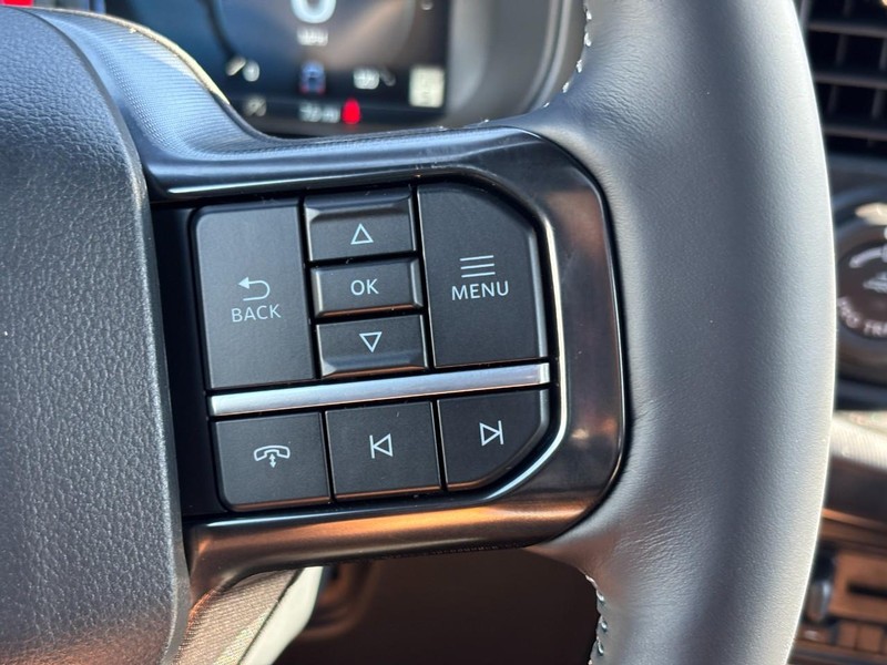 Ford F-150 Vehicle Full-screen Gallery Image 20