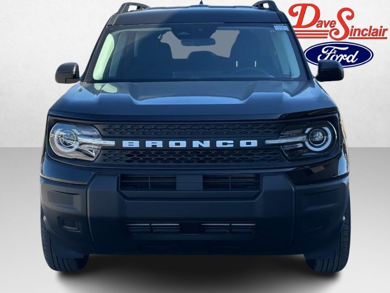 Ford Bronco Sport Vehicle Full-screen Gallery Image 02