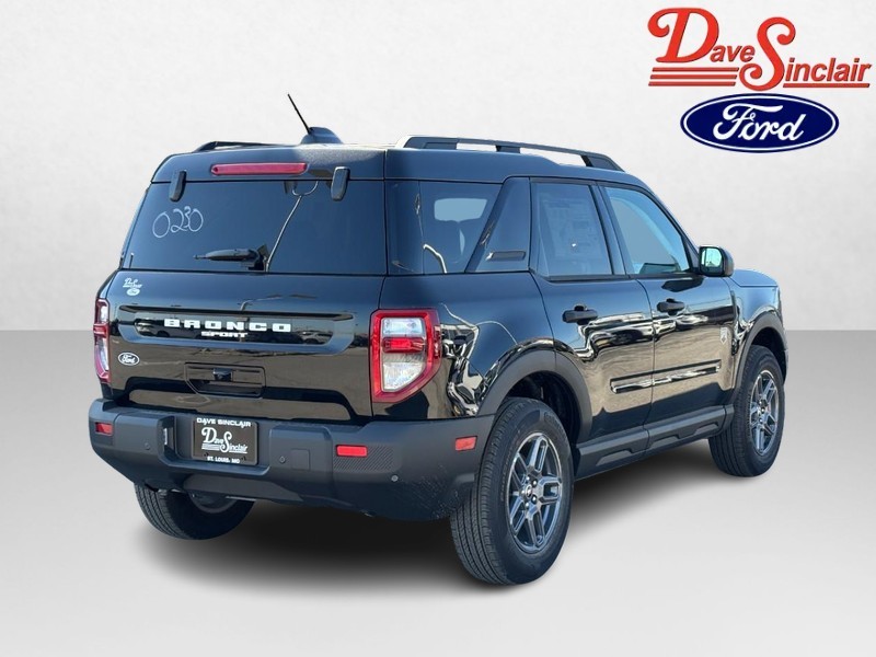 Ford Bronco Sport Vehicle Full-screen Gallery Image 07
