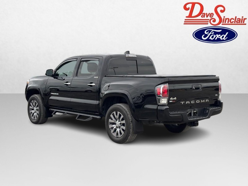 Toyota Tacoma 4WD Vehicle Full-screen Gallery Image 09