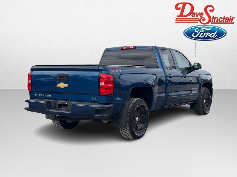 Chevrolet Silverado 1500 LD Vehicle Full-screen Gallery Image 05