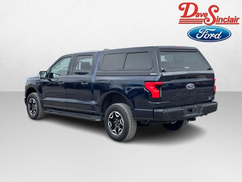 Ford F-150 Lightning Vehicle Full-screen Gallery Image 09