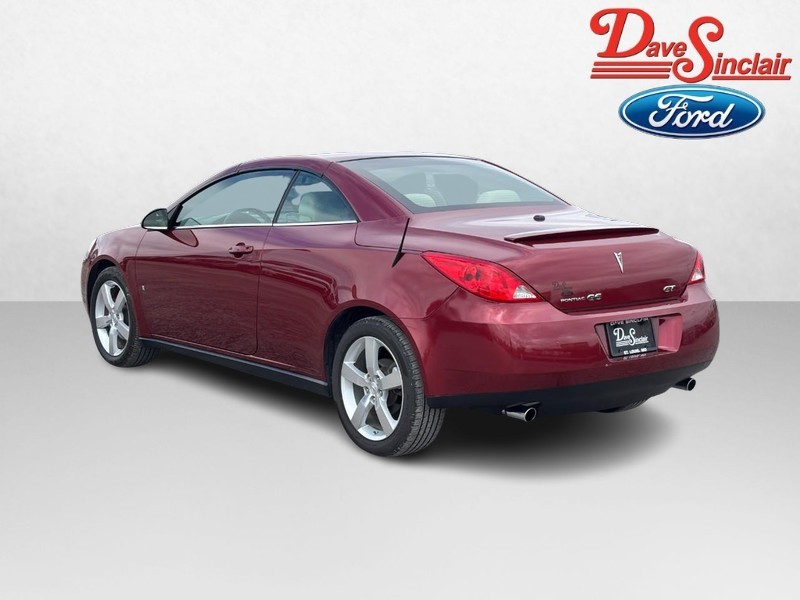 Pontiac G6 Vehicle Image 09