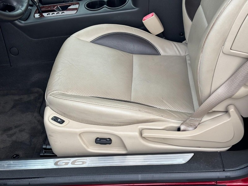 Pontiac G6 Vehicle Image 15