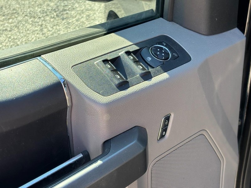 Ford F-150 Vehicle Image 18