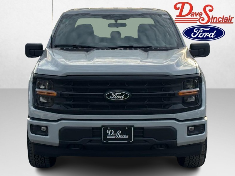 Ford F-150 Vehicle Full-screen Gallery Image 02