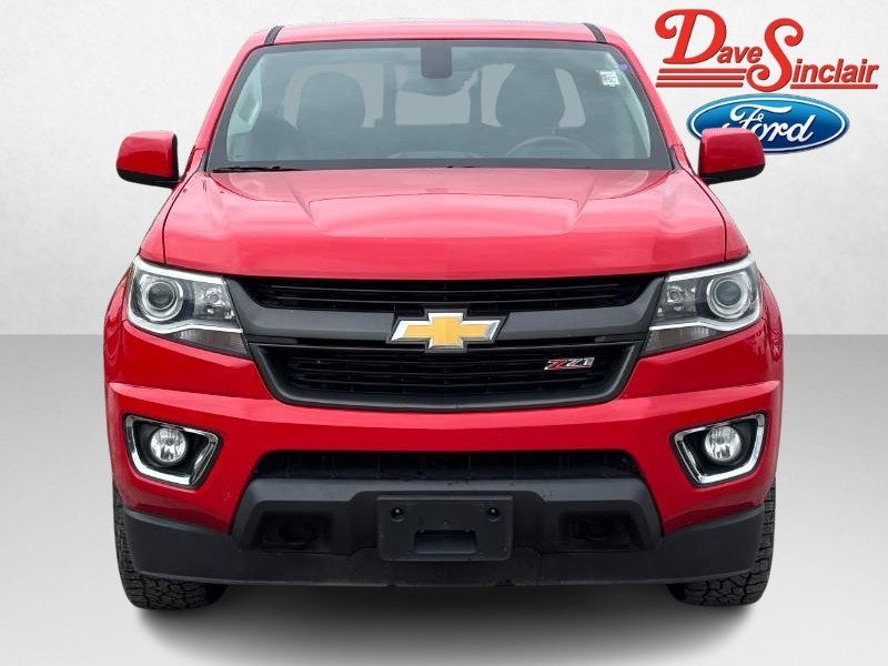 Chevrolet Colorado Vehicle Full-screen Gallery Image 02