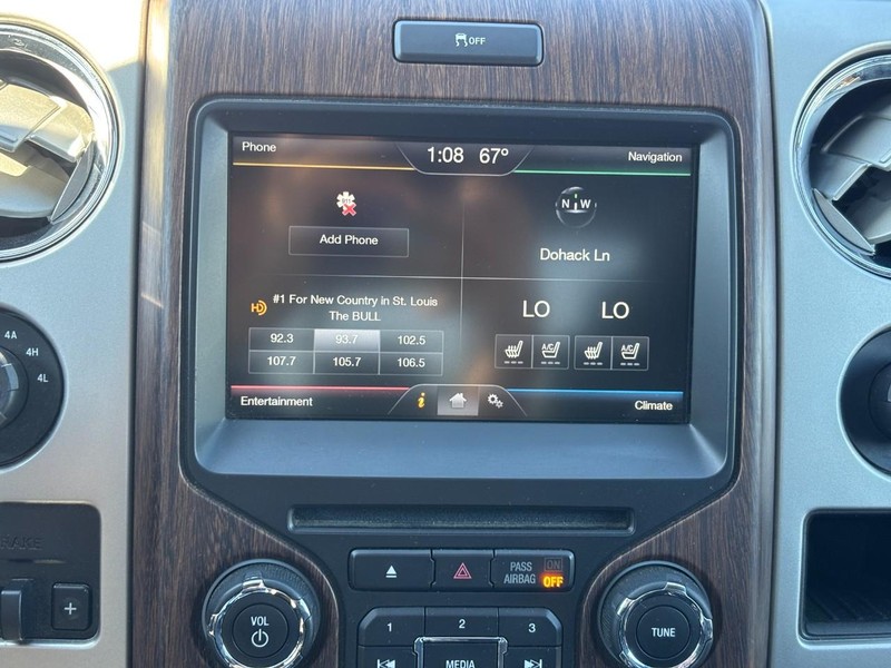 Ford F-150 Vehicle Full-screen Gallery Image 22