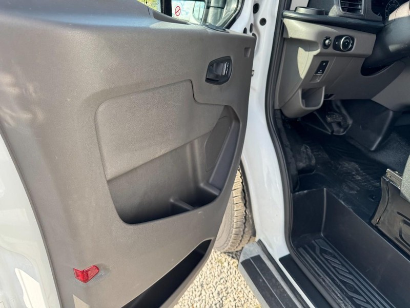Ford Transit Cargo Van Vehicle Full-screen Gallery Image 17